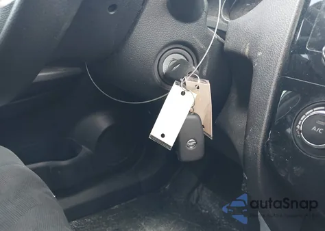 2016 Nissan Rogue S/Sl/Sv z USA, uszkodzony, nr VIN KNMAT2MV6GP689783